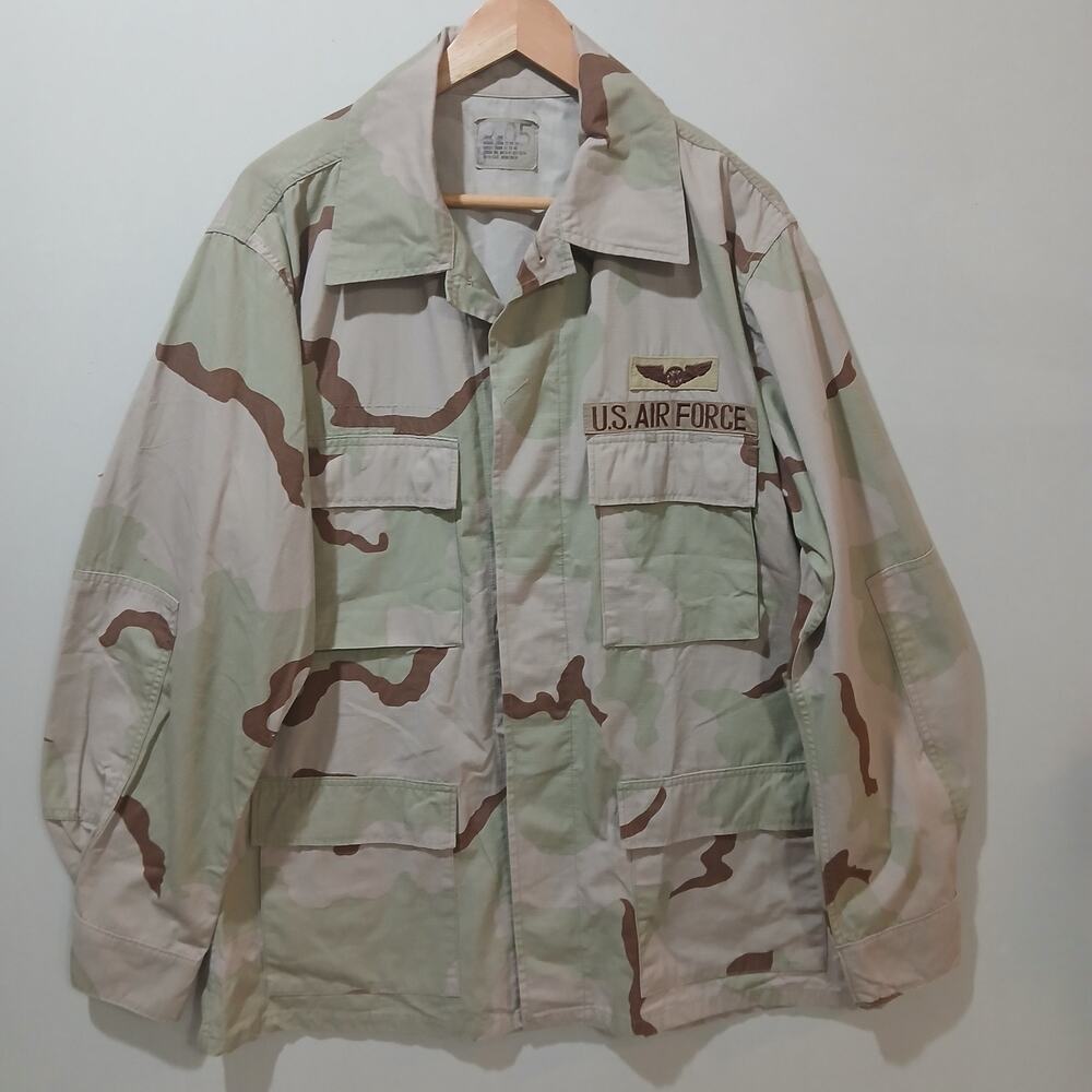 Vintage UNICOR Coat Mens LT Beige Camo Military Desert Combat Jacket USAF 90s
